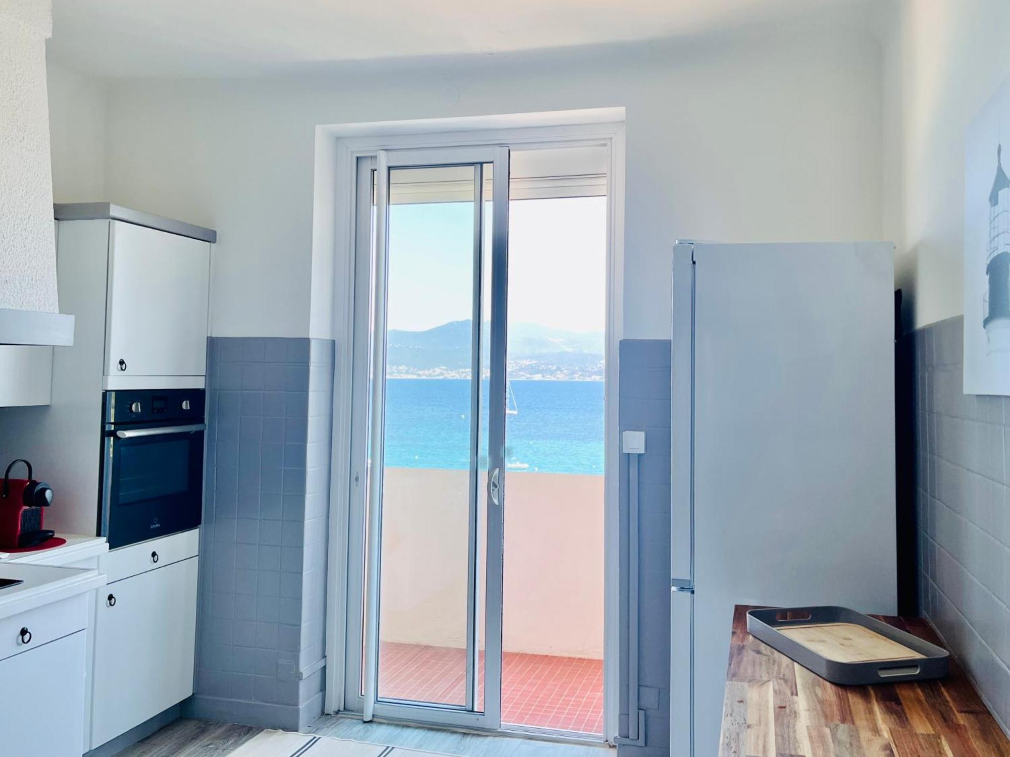Front De Mer Beau T3 Climatise Balcon Parking Ajaccio Ajaccio  Exterior photo